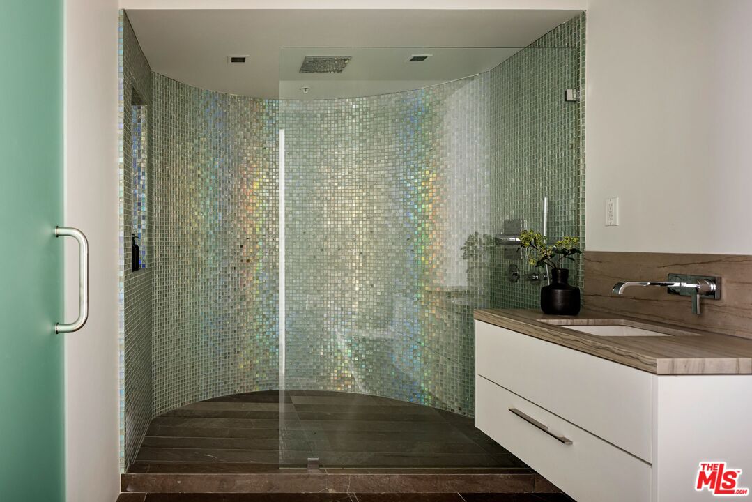 13120 Nimrod Pl, Brentwood