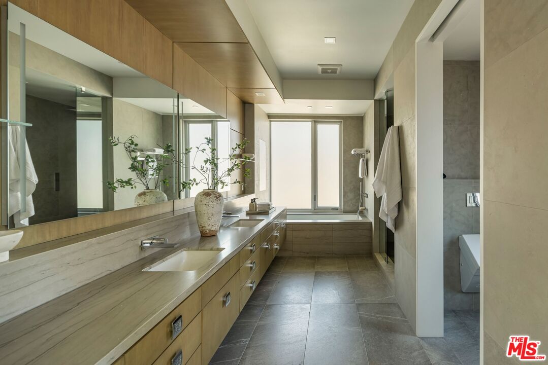 13120 Nimrod Pl, Brentwood