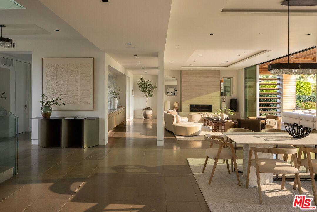 13120 Nimrod Pl, Brentwood