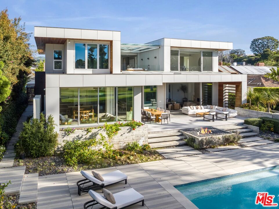 13120 Nimrod Pl, Brentwood