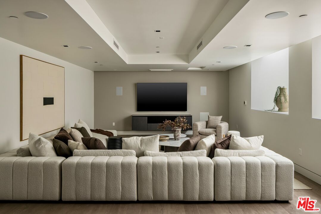 13120 Nimrod Pl, Brentwood