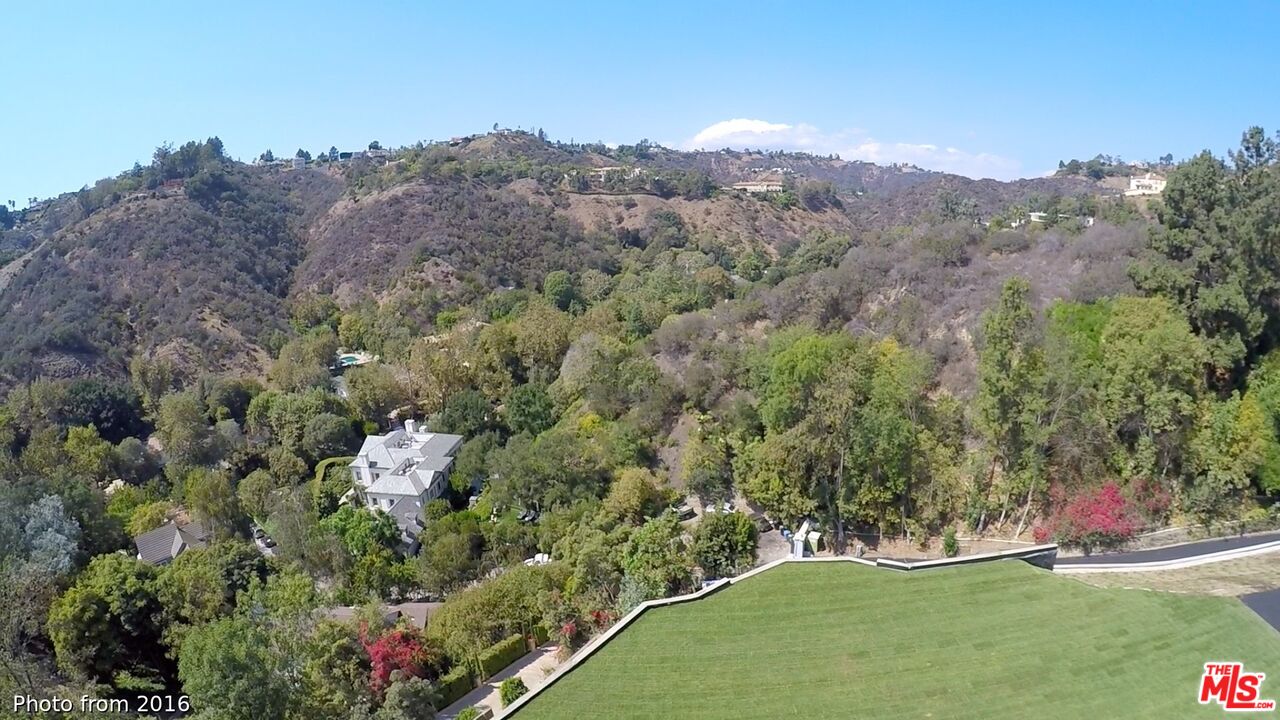 10550 Dolcedo Way, Bel Air