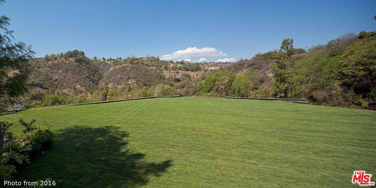 10550 Dolcedo Way, Bel Air