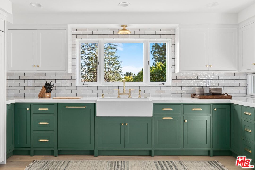 1514 Sorrento Dr, Pacific Palisades 