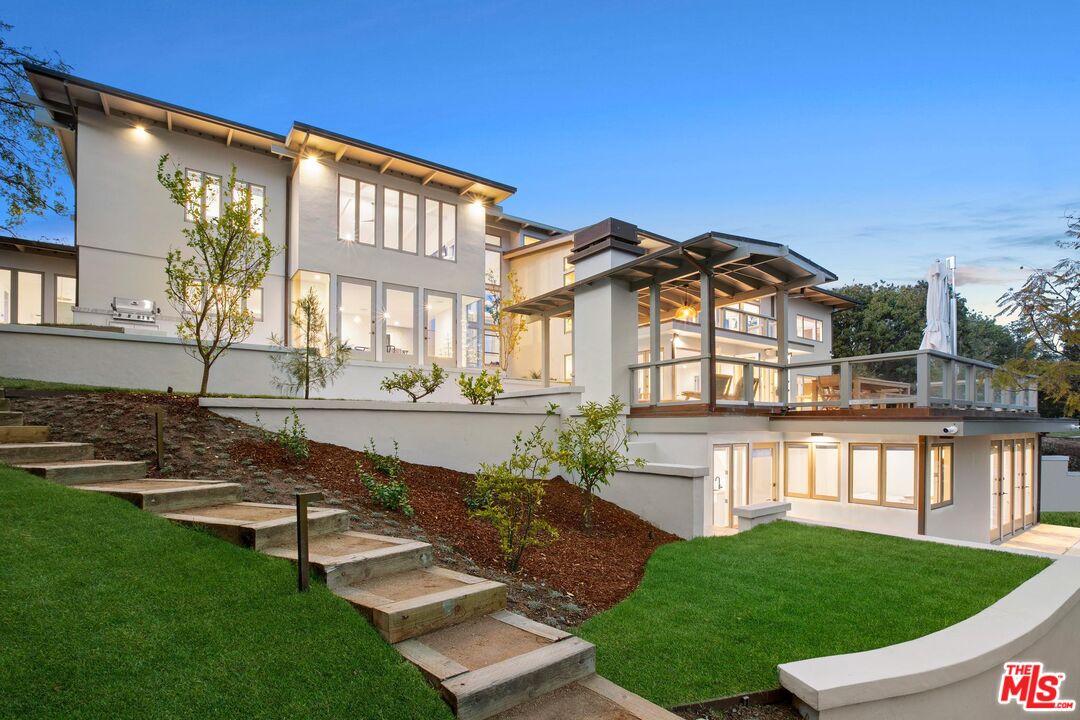 1514 Sorrento Dr, Pacific Palisades 