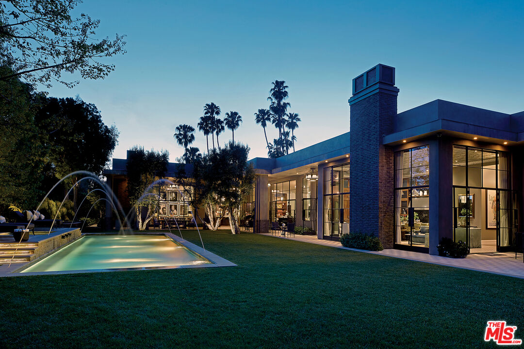 107 Delfern Dr, Holmby Hills