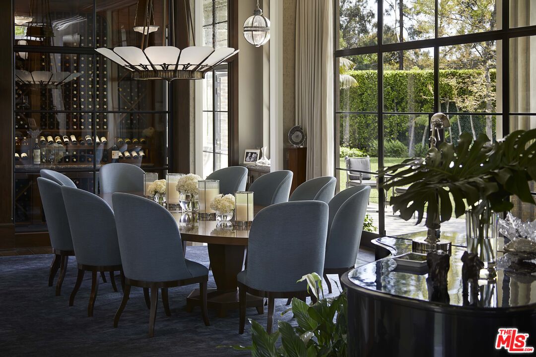 107 Delfern Dr, Holmby Hills