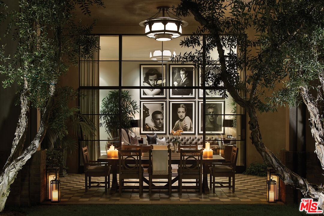 107 Delfern Dr, Holmby Hills