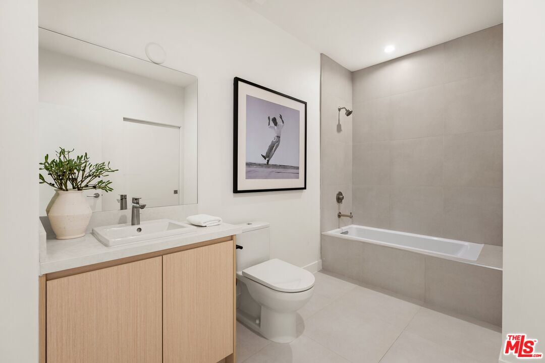 3808 College Ave Unit: 6, Culver City 
