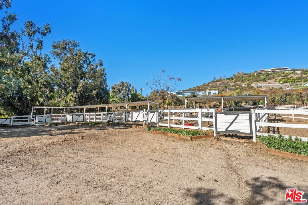 27357 Pacific Coast Hwy, Malibu