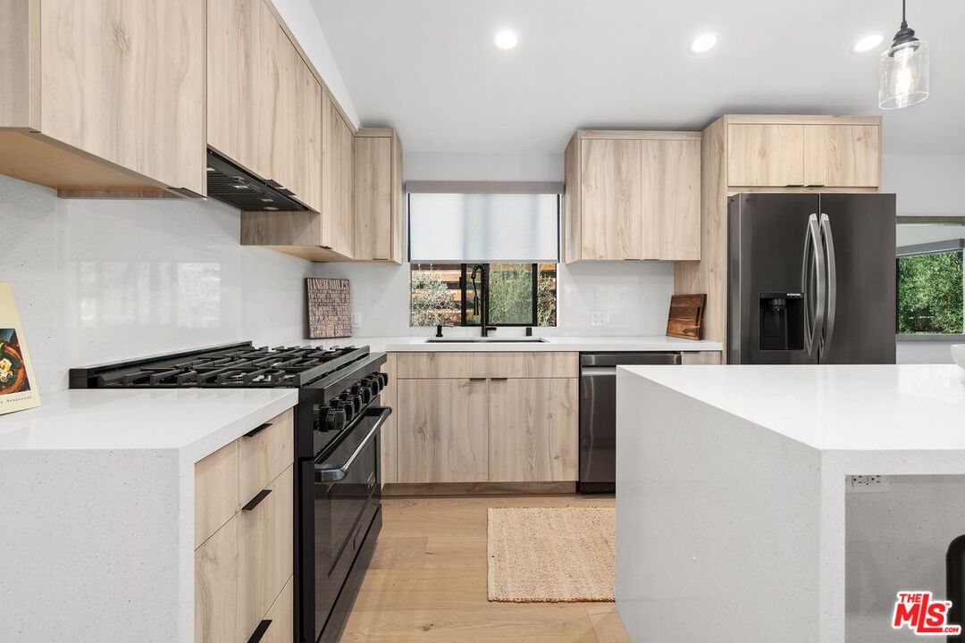 27357 Pacific Coast Hwy, Malibu