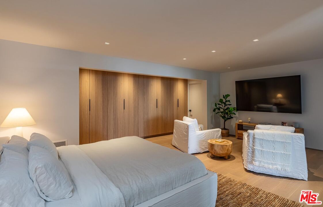 24548 Malibu Rd, Malibu