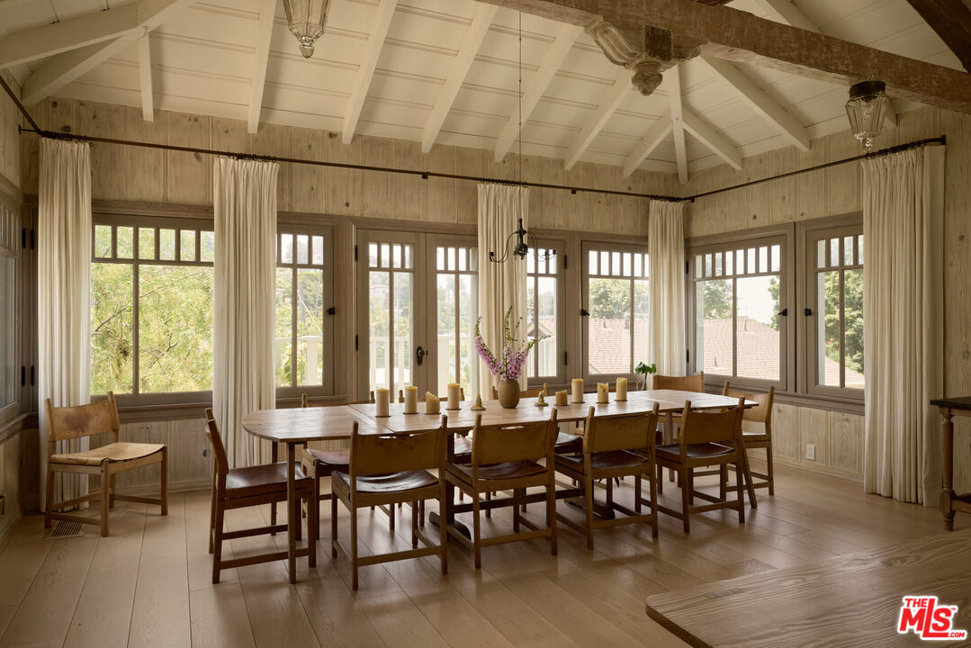 239 W Channel Rd, Santa Monica