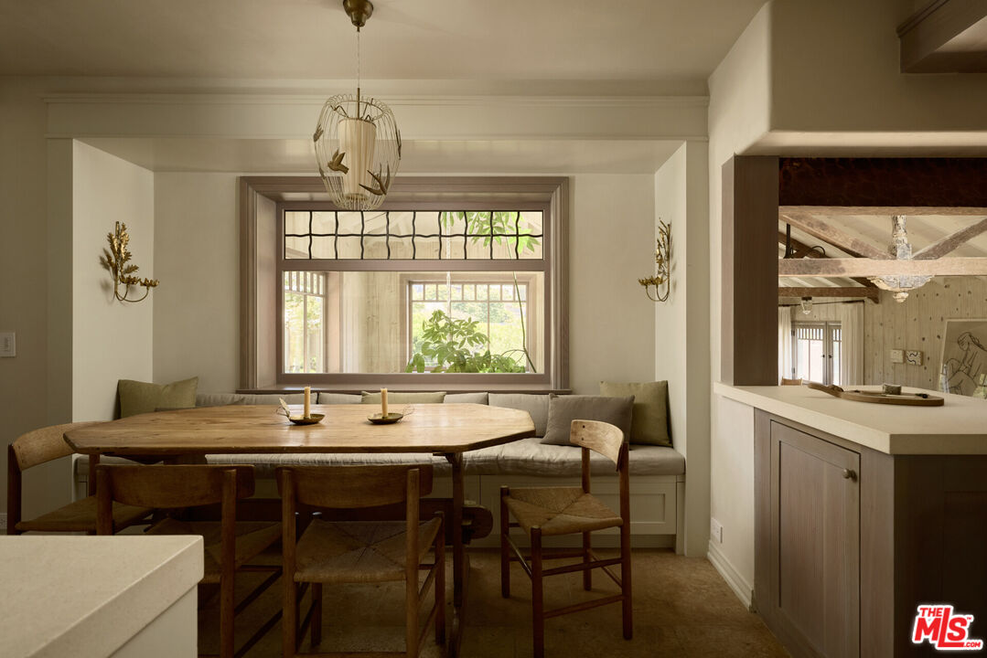 239 W Channel Rd, Santa Monica