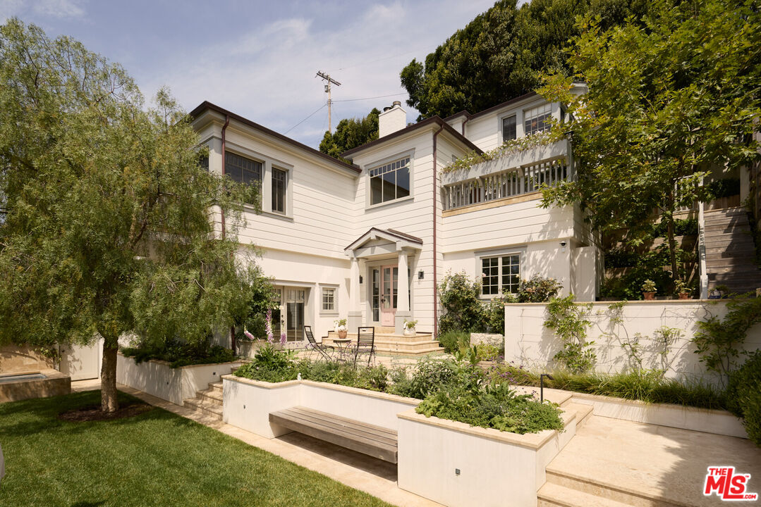 239 W Channel Rd, Santa Monica