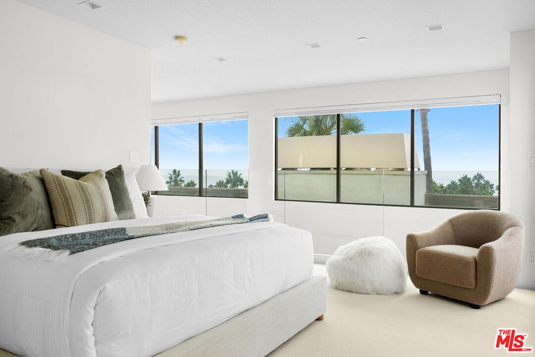 110 Ocean Park Blvd Unit: 504