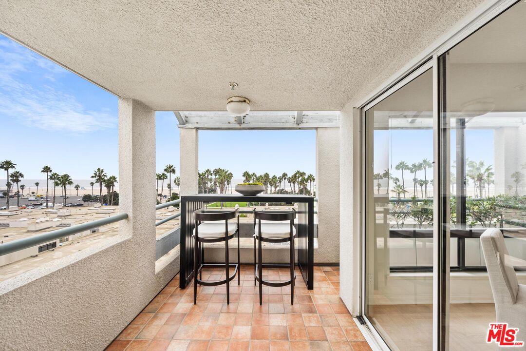 110 Ocean Park Blvd Unit: 504