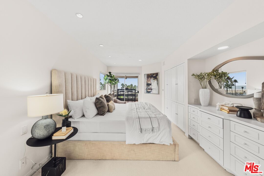 110 Ocean Park Blvd Unit: 504