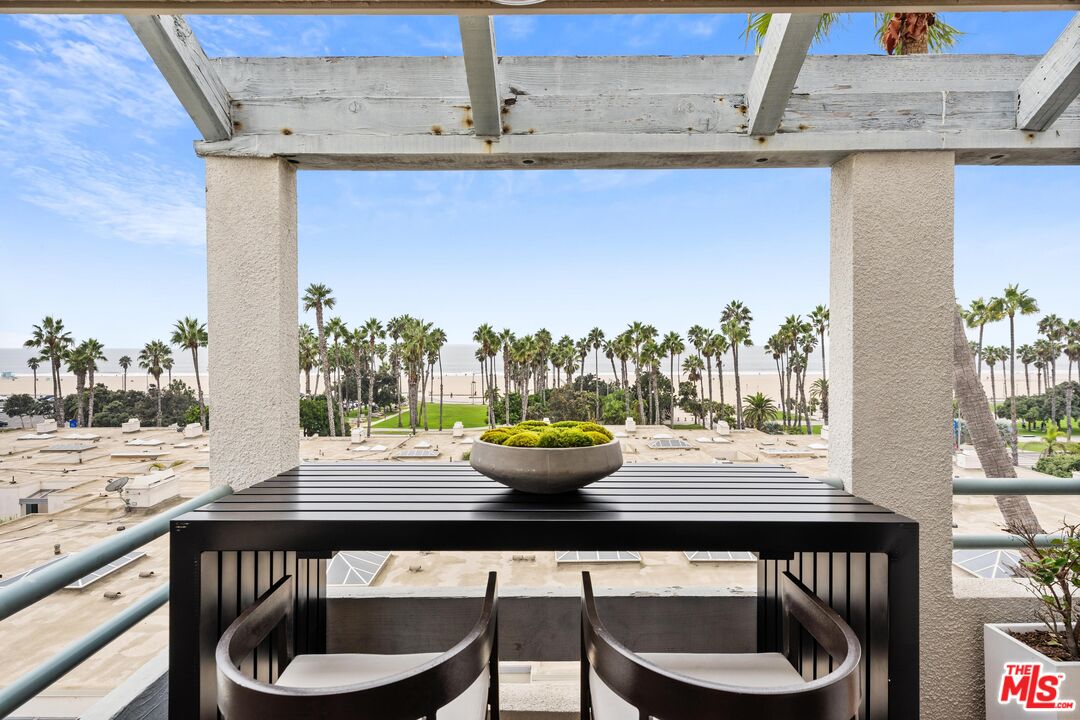 110 Ocean Park Blvd Unit: 504
