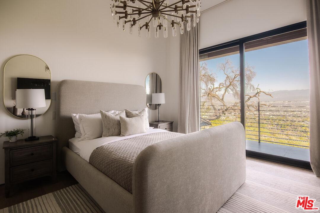 13331 Mulholland Dr, Beverly Hills