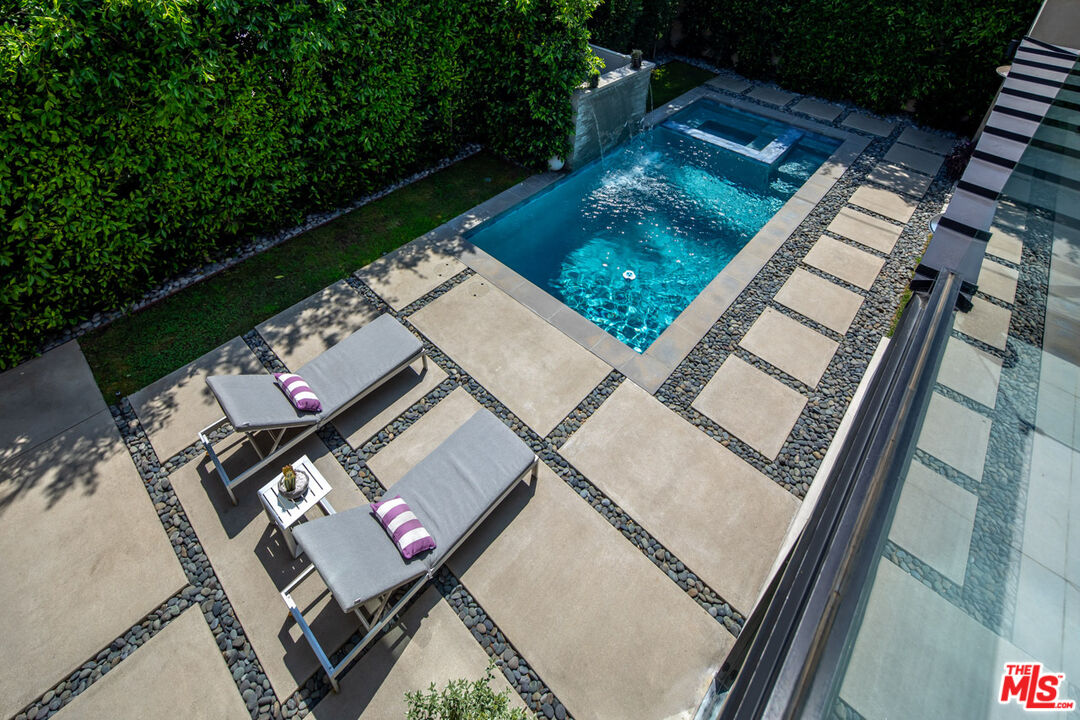 631 N Curson Ave, Beverly Grove 