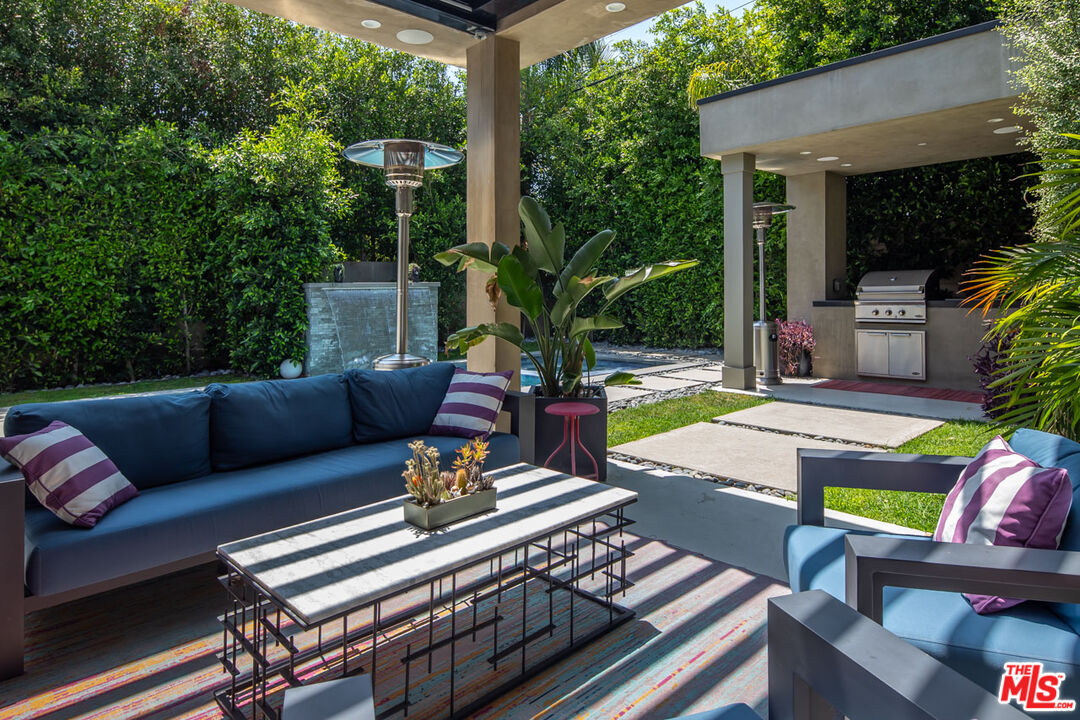 631 N Curson Ave, Beverly Grove 