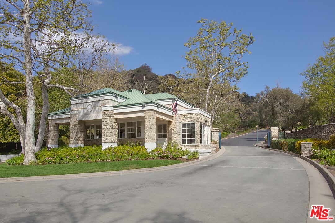 11714 Folkstone Ln, Bel Air