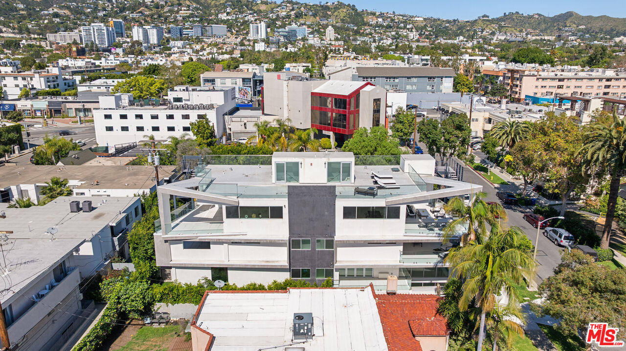 621 N Kings Rd Unit: 3