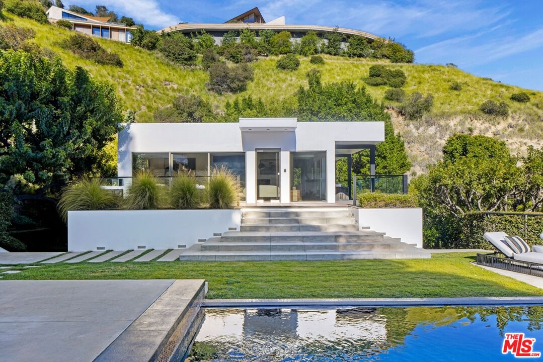 7933 Fareholm Dr, Hollywood Hills