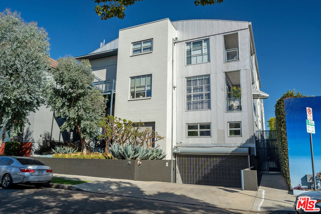 710 N Orlando Ave Unit: 104