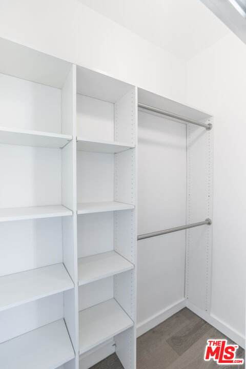 31 Breeze Ave Unit: B, Venice