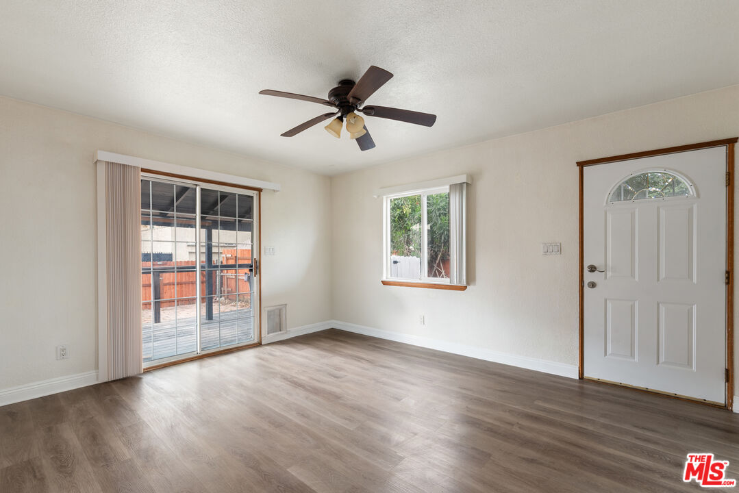 4022 W 161st St, Lawndale