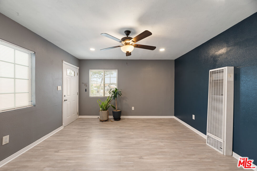 4022 W 161st St, Lawndale