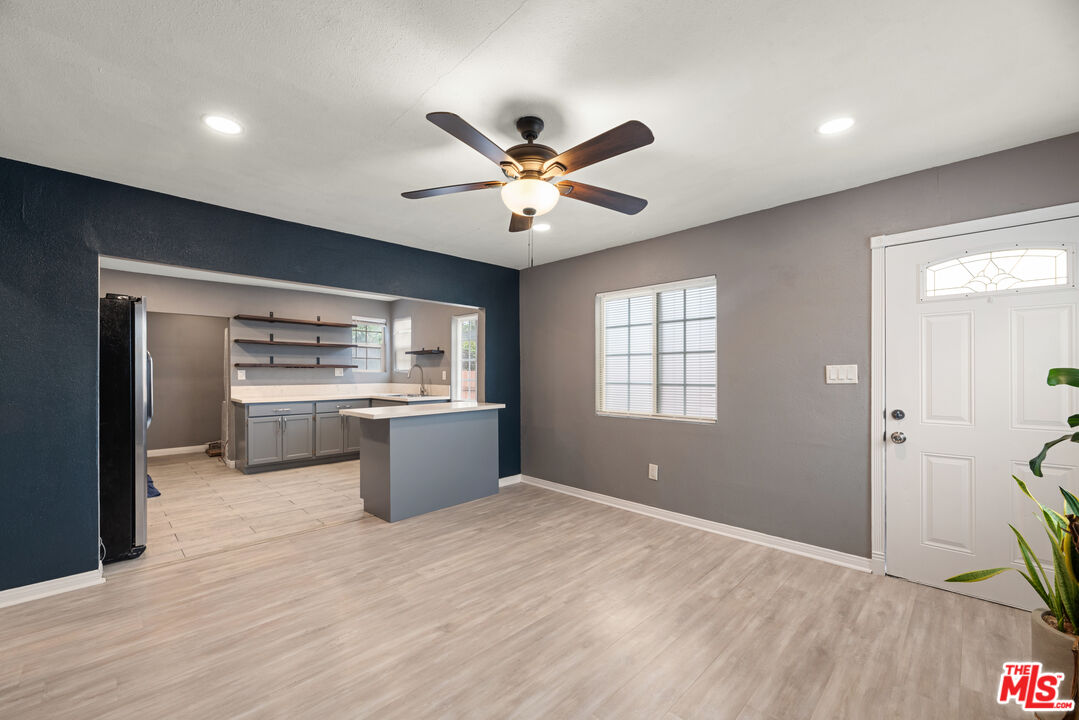 4022 W 161st St, Lawndale