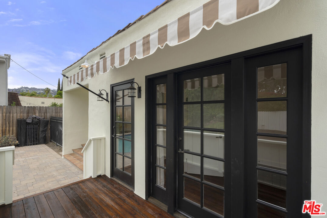 451 Westmount Dr, West Hollywood