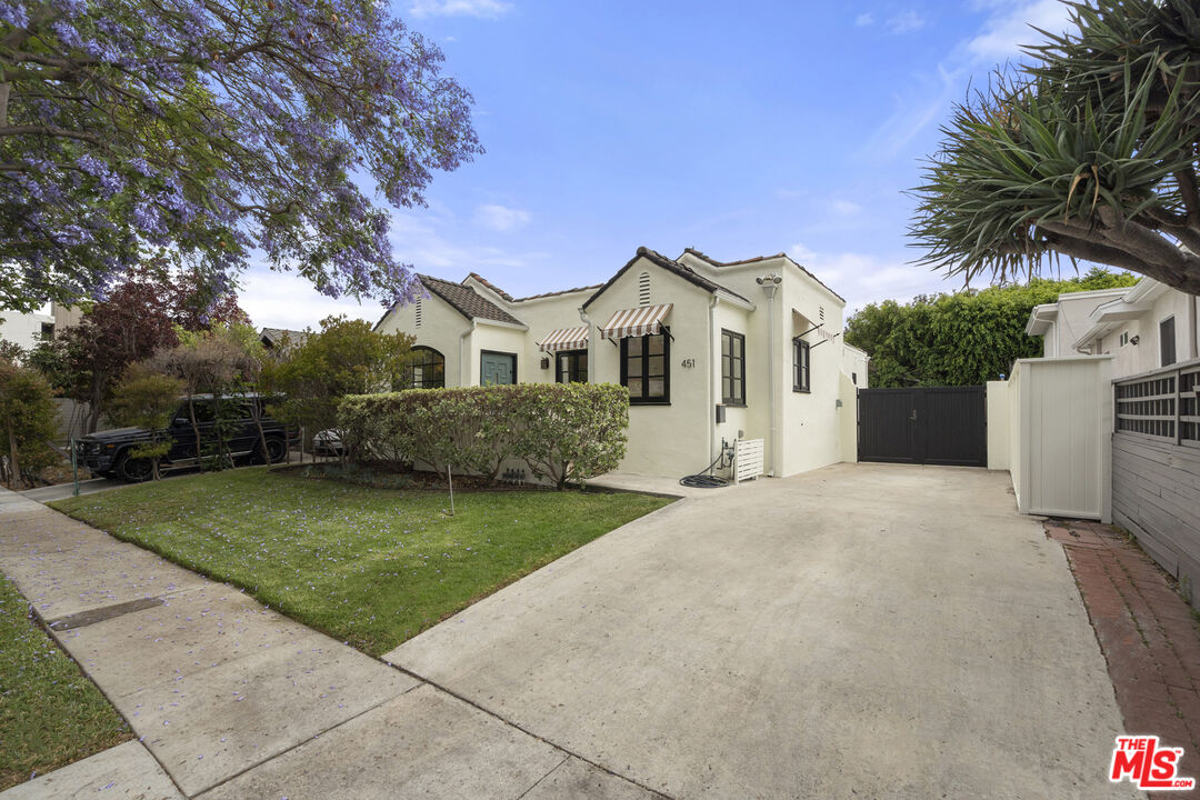 451 Westmount Dr, West Hollywood