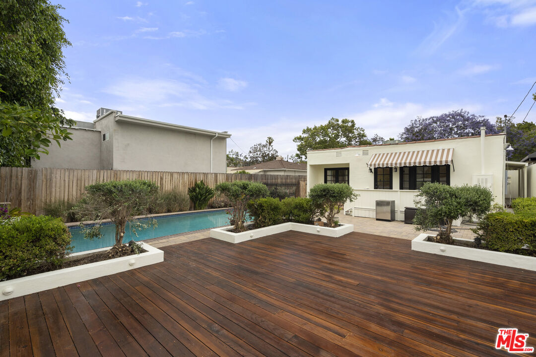 451 Westmount Dr, West Hollywood