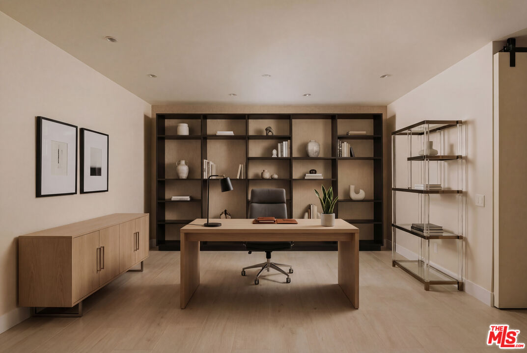 9233 Swallow Dr, West Hollywood