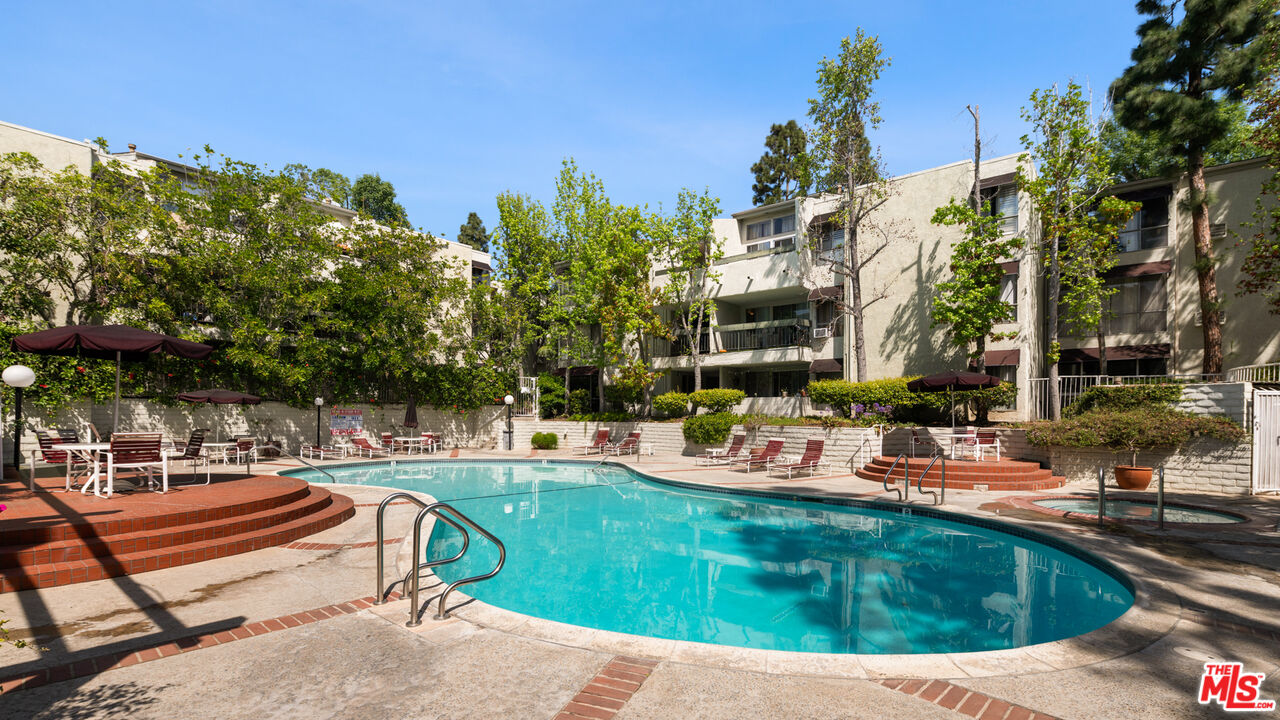 4900 Overland Ave Unit: 312