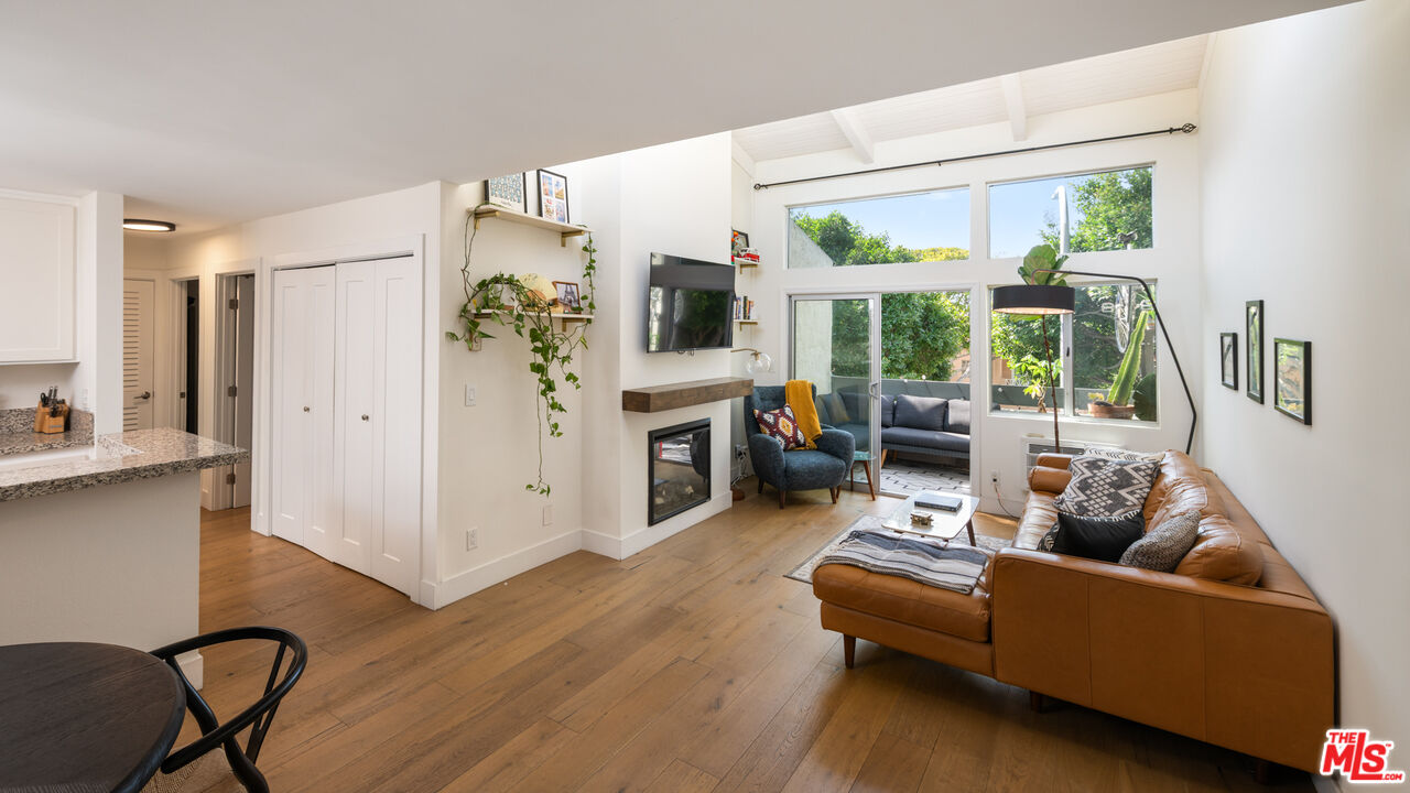 4900 Overland Ave Unit: 312