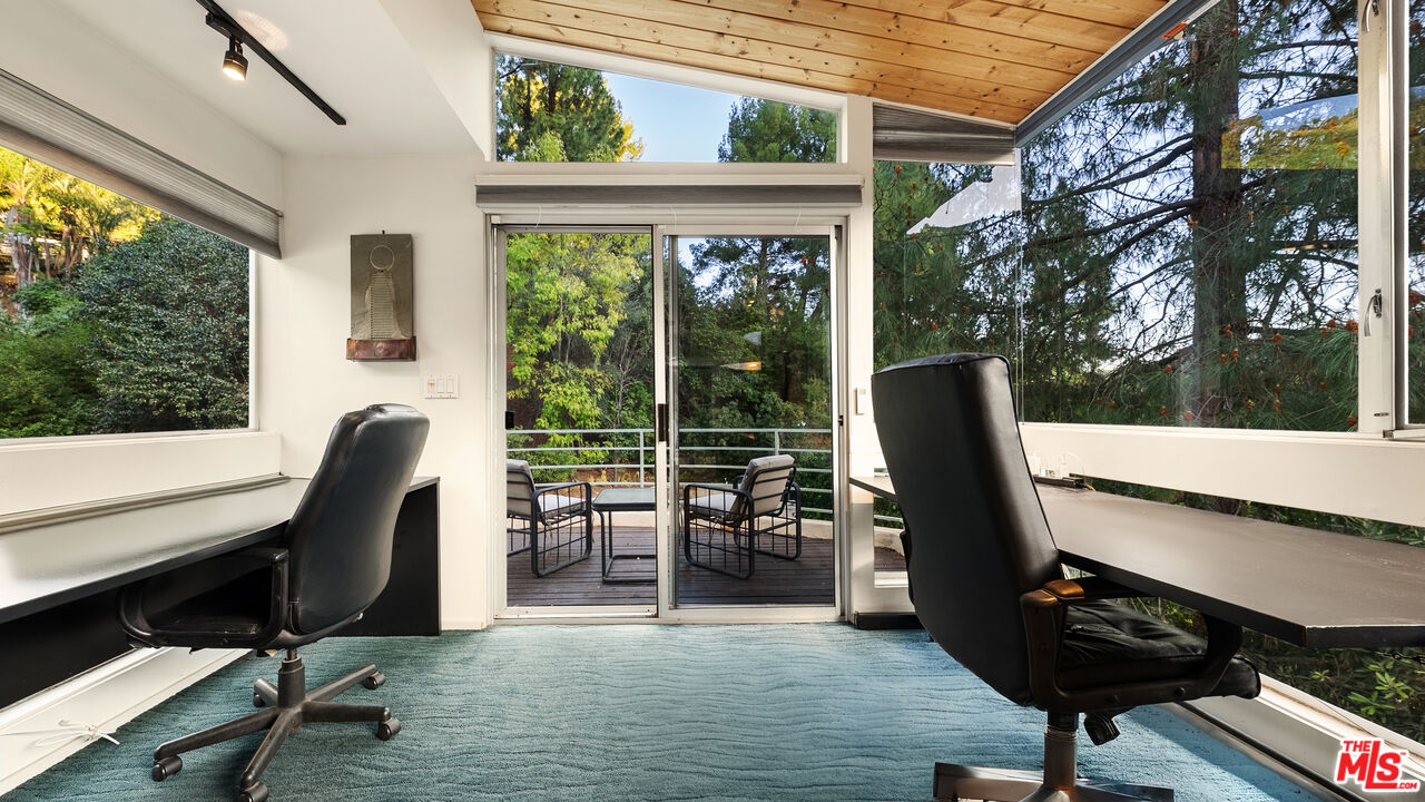 13044 Sky Valley Rd, Brentwood 