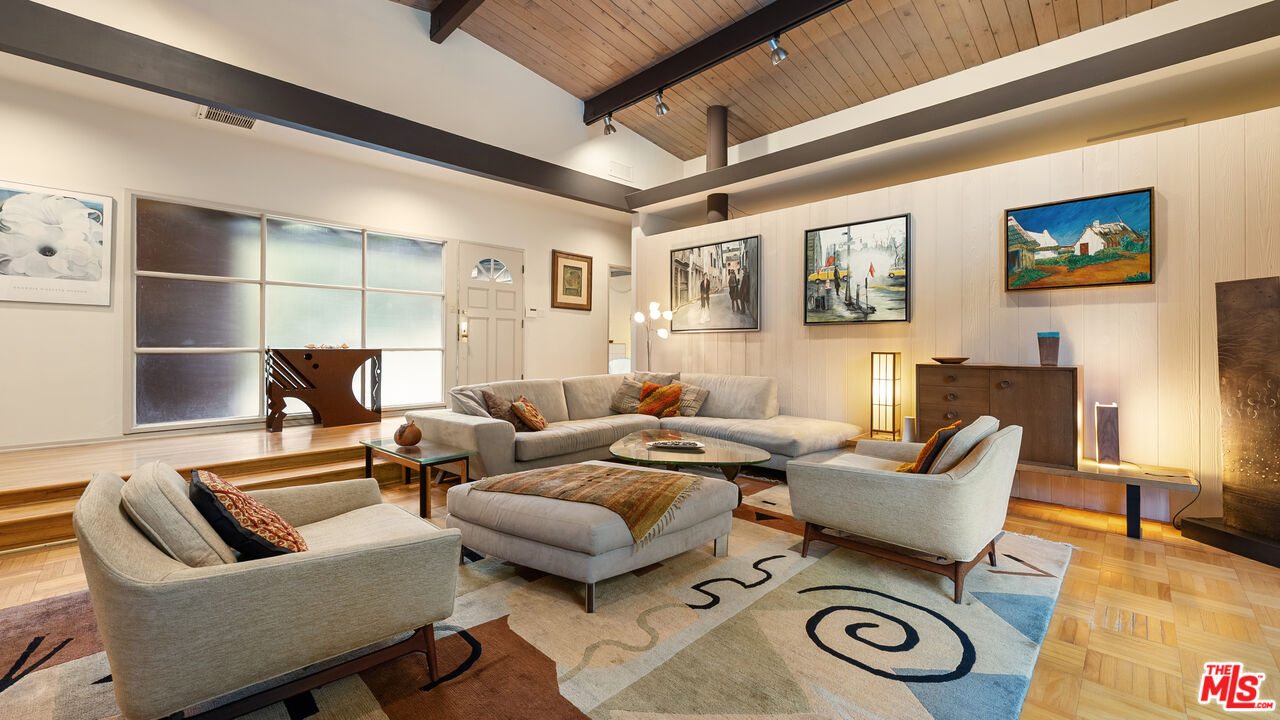 13044 Sky Valley Rd, Brentwood 