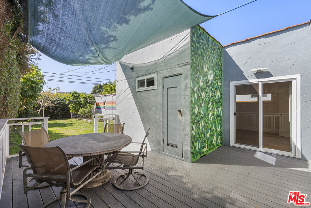 2031 Glendon Ave, Westwood