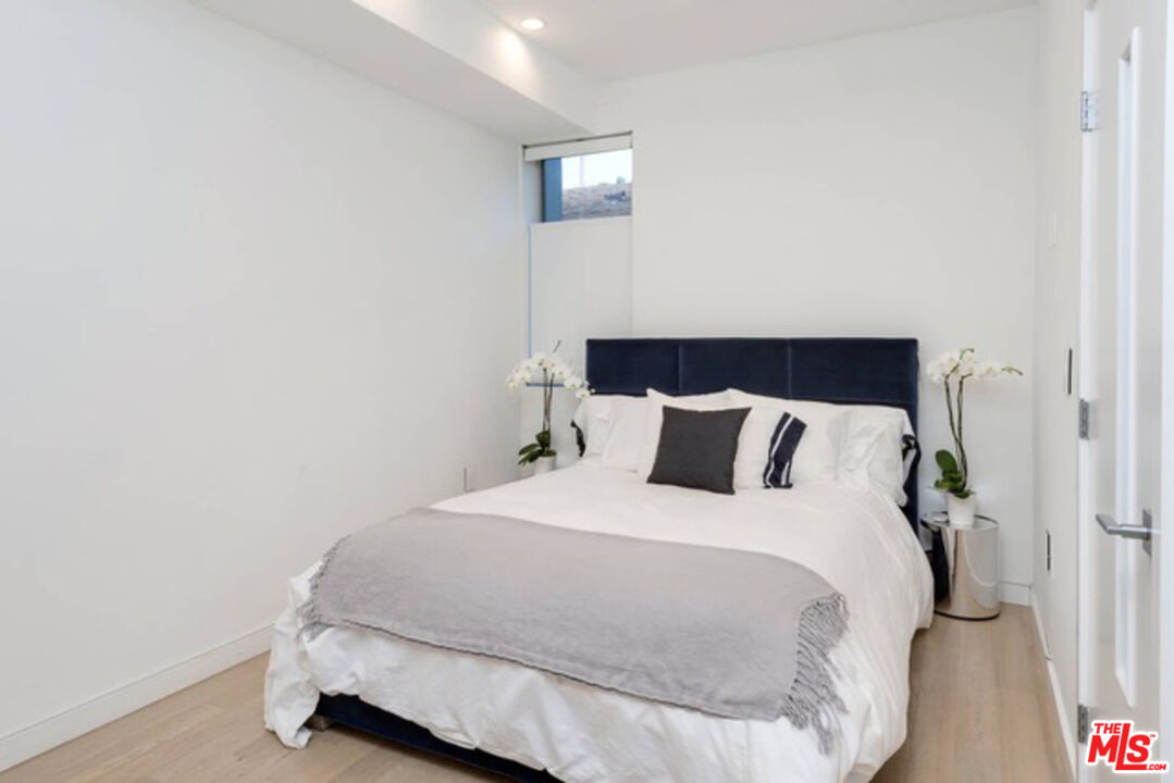 1040 N Spaulding Ave Unit: 3, West Hollywood
