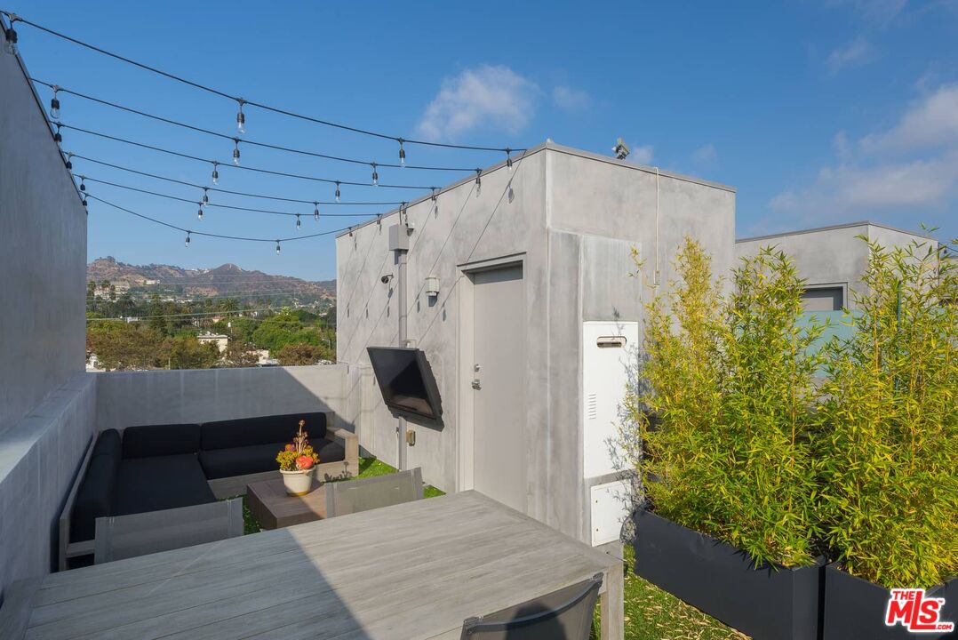 1040 N Spaulding Ave Unit: 3, West Hollywood