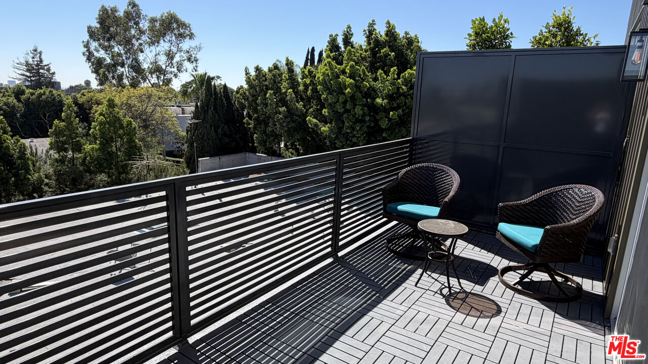 1040 N Spaulding Ave Unit: 3, West Hollywood