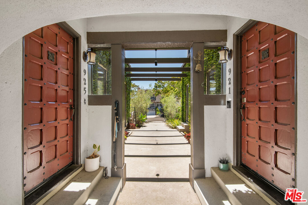 921 16th St, Santa Monica 