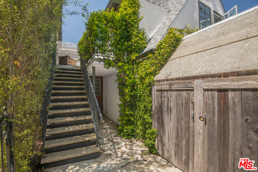 921 16th St, Santa Monica 