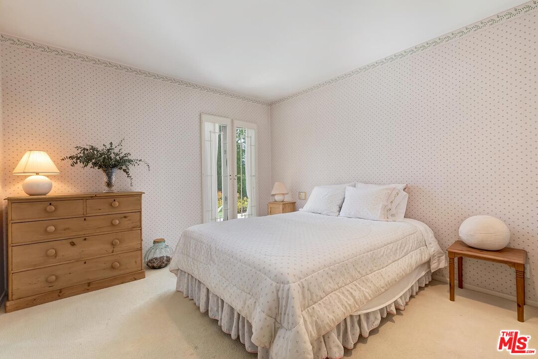 8224 Skyline Dr, Hollywood Hills