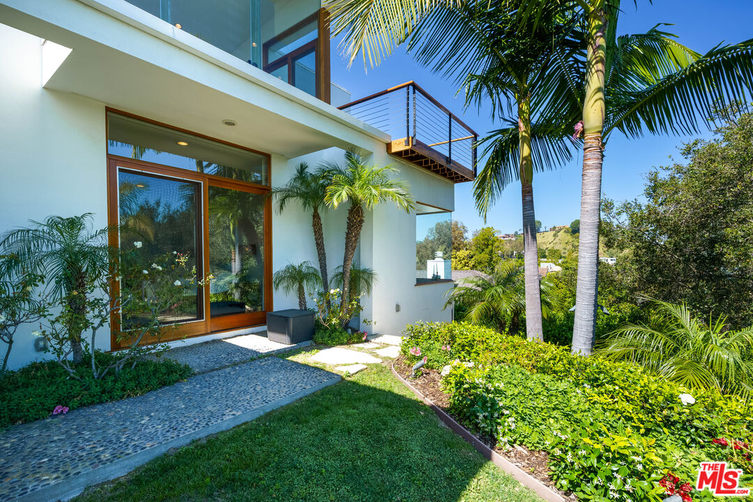 1530 Bel Air Rd